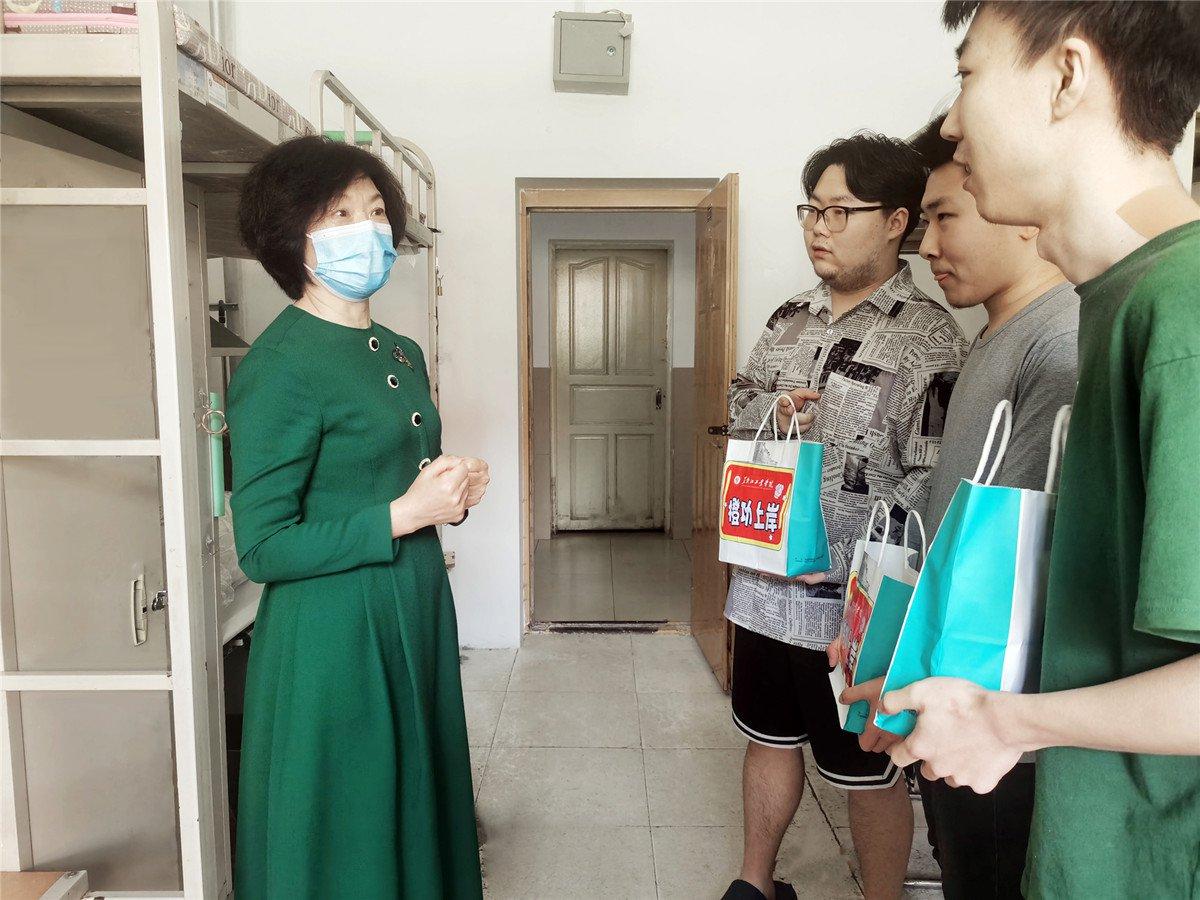 冰封雪飘，黑龙江的北国风情画卷